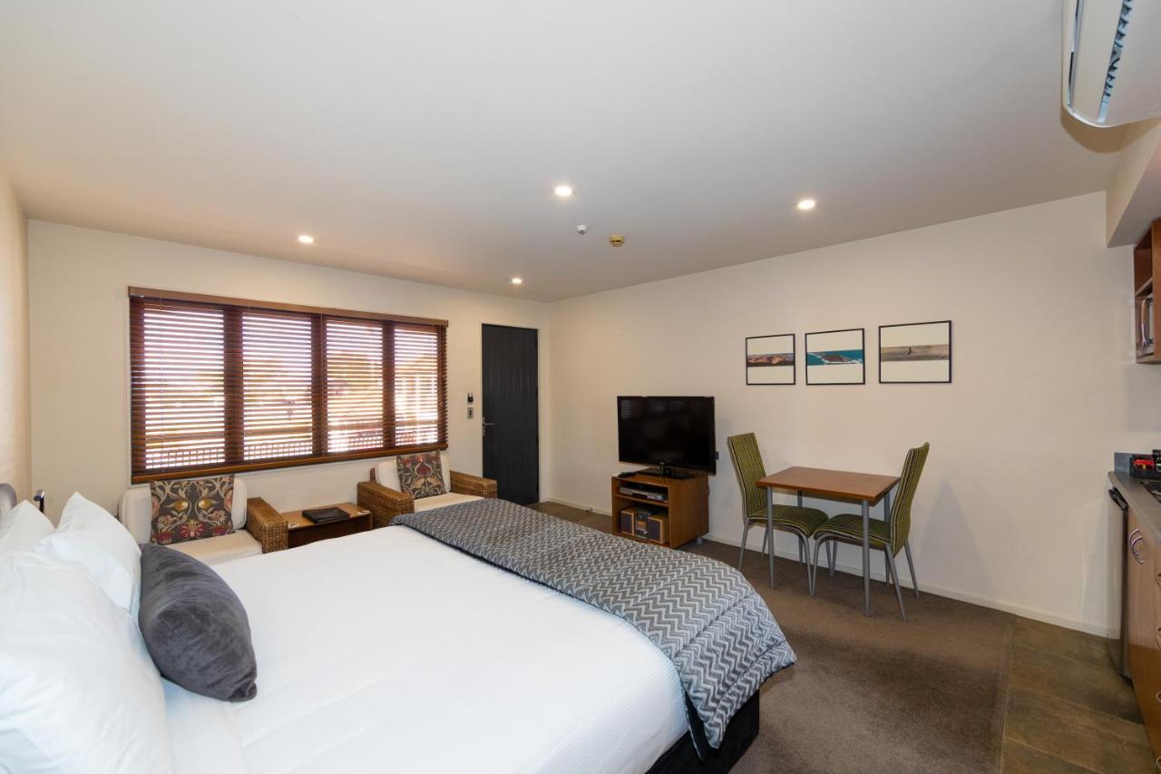 Harvest Lodge Motel Havelock North Exterior foto
