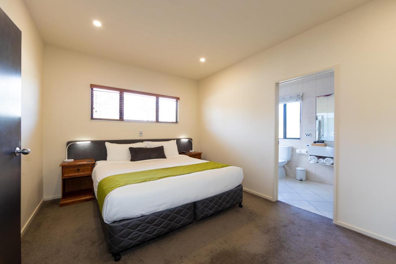 Harvest Lodge Motel Havelock North Exterior foto