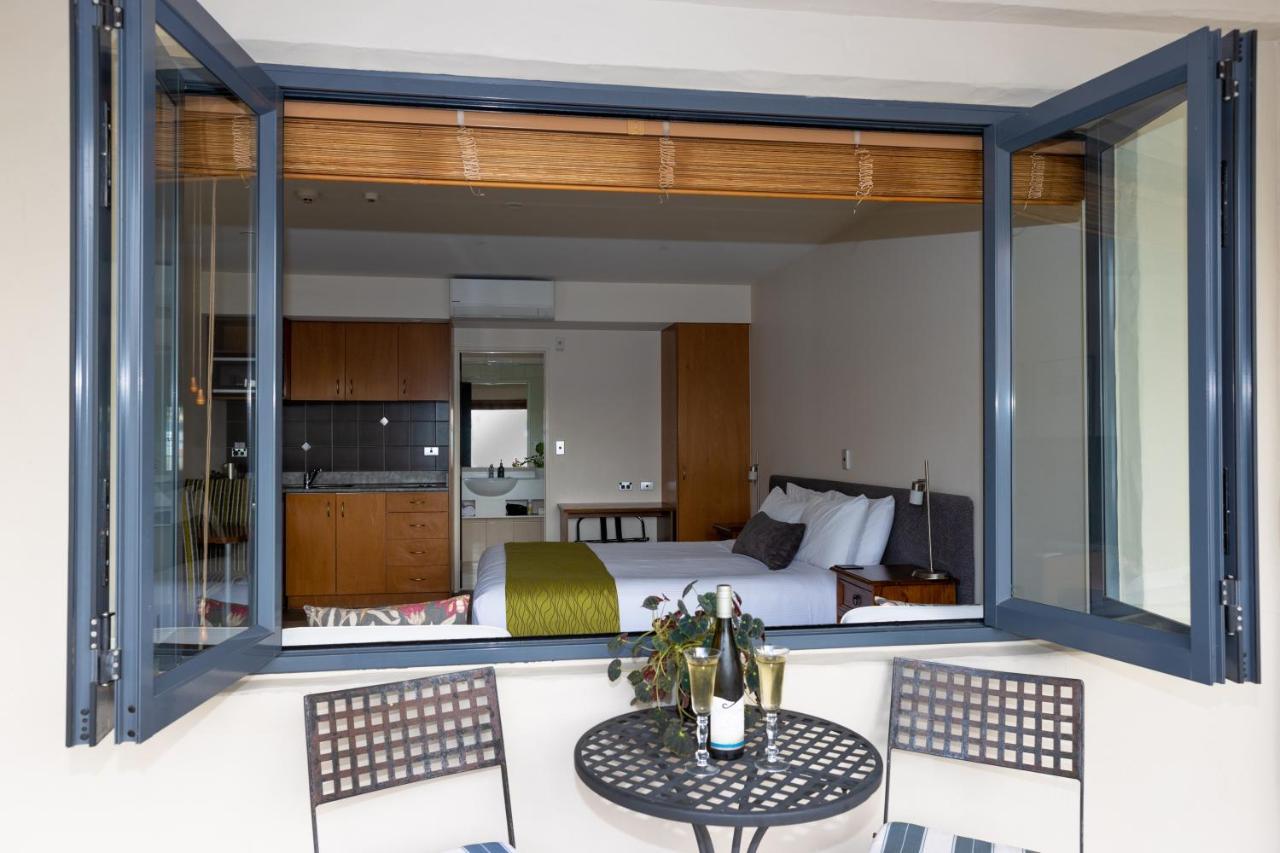 Harvest Lodge Motel Havelock North Exterior foto